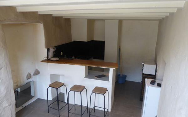 Maison à vendre    2 pièces •  Peipin