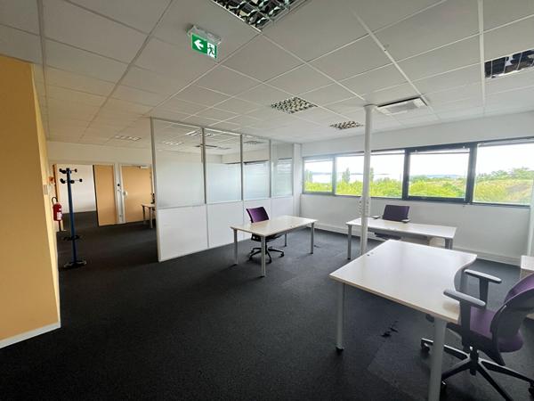 Bureaux Cournon D Auvergne 584 m2 divisible - Pro Immo