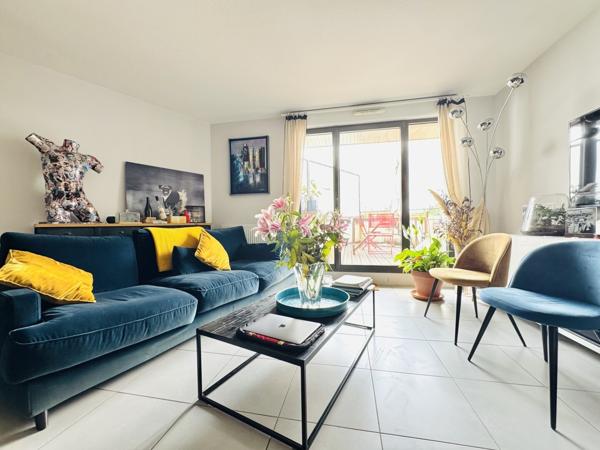 Superbe Appartement T4, avec terrasse et parking Bordeaux Chartrons