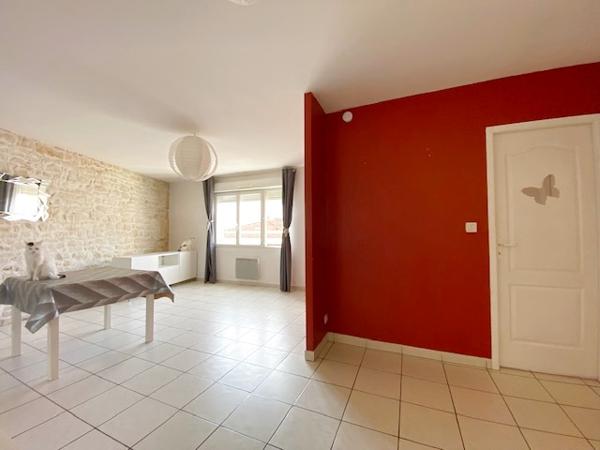 Saujon (17600) Cœur SAUJON appartement T3 / 2 chambres