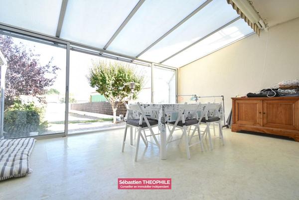 Maison proche commerces et océan