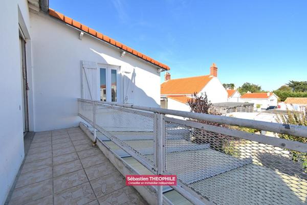 Maison proche commerces et océan