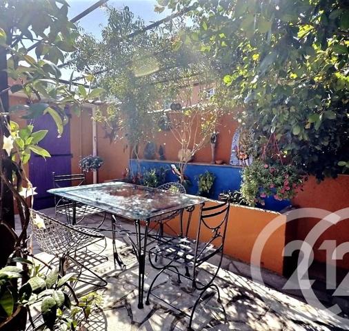Maison à vendre  5 pièces - 103,78 m 2   LA LONDE LES MAURES  - 83