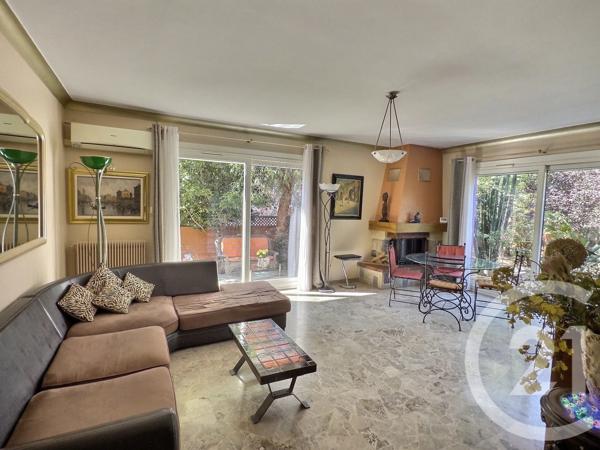 Maison à vendre  5 pièces - 103,78 m 2   LA LONDE LES MAURES  - 83