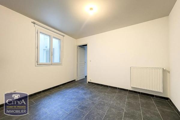 Appartement à louer 2 pièces 73.4m² Valenciennes (59300)