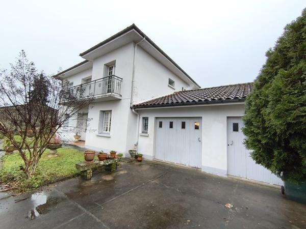 Maison à vendre 195 000 € Pineuilh 7 p 140 m² DPE D