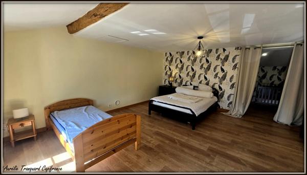 LONGÈRE DE CARACTÈRE de 3 chambres, entièrement rénovée depuis 2018 – MULTIPLES DÉPENDANCES ET POTENTIEL à proximité d'AULNAY DE SAINTONGE