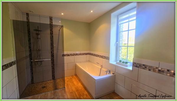 LONGÈRE DE CARACTÈRE de 3 chambres, entièrement rénovée depuis 2018 – MULTIPLES DÉPENDANCES ET POTENTIEL à proximité d'AULNAY DE SAINTONGE