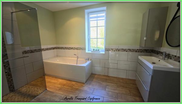 LONGÈRE DE CARACTÈRE de 3 chambres, entièrement rénovée depuis 2018 – MULTIPLES DÉPENDANCES ET POTENTIEL à proximité d'AULNAY DE SAINTONGE