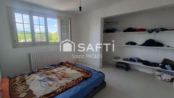 Gare à pied, maison avec sous-sol total !