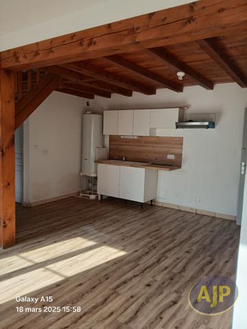 Location appartement Saint Jean D Angely : 600 € - AJP Immobilier Saintes