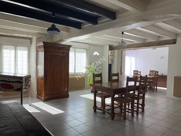 Maison principale de 151m² et 2nd maison de 96m² sur la commune de Geay