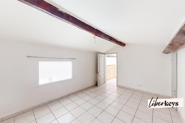 THEZAN-DES-CORBIERES : Appartement T2 lumineux de 60m² vendu loué