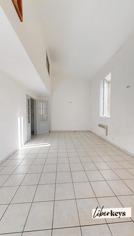 THEZAN-DES-CORBIERES : Appartement T2 lumineux de 60m² vendu loué