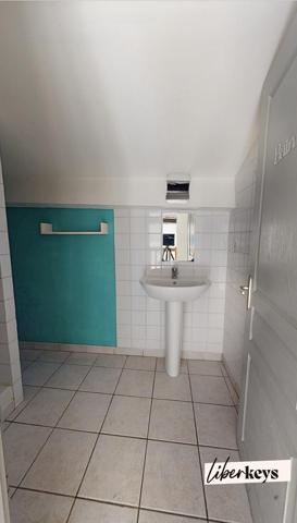 THEZAN-DES-CORBIERES : Appartement T2 lumineux de 60m² vendu loué