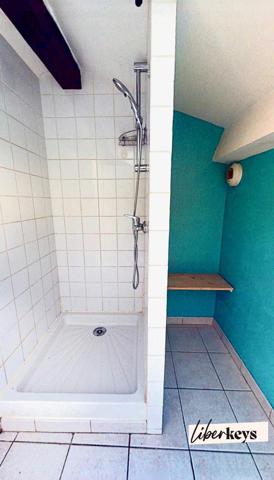 THEZAN-DES-CORBIERES : Appartement T2 lumineux de 60m² vendu loué