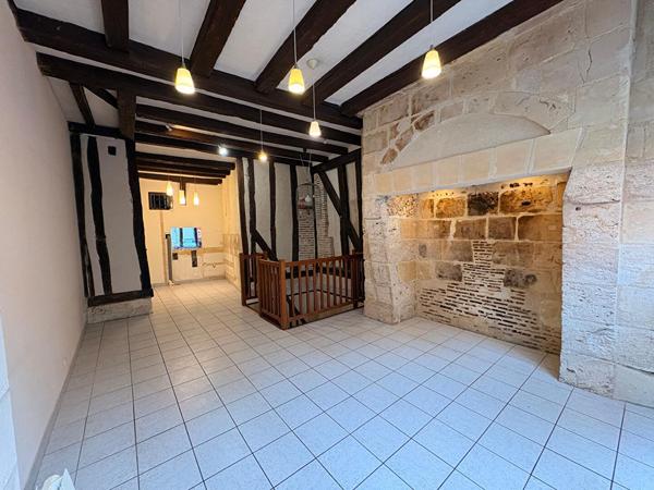 Local Commerciale - 66.71 m² - Michel Colombe