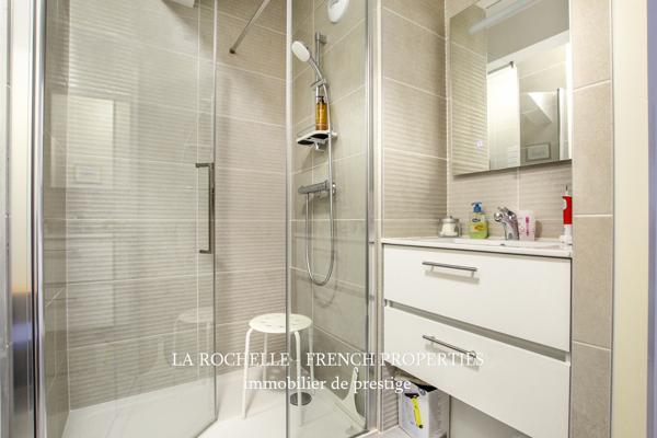 APPARTEMENT - 3 PIECES - PARKINGS - TERRASSE - SAINT ELOI/ROMPSAY - LA ROCHELLE