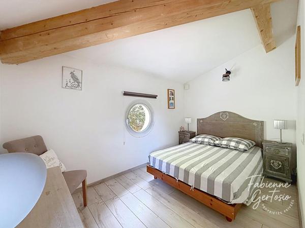 SOLLIES-TOUCAS! Maison contemporaine avec piscine et garage de74m2