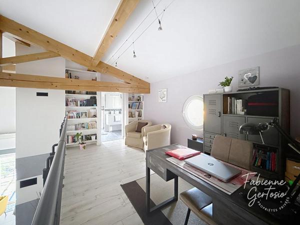 SOLLIES-TOUCAS! Maison contemporaine avec piscine et garage de74m2
