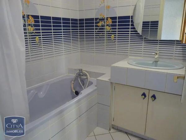 Appartement à louer 4 pièces 101.04m²