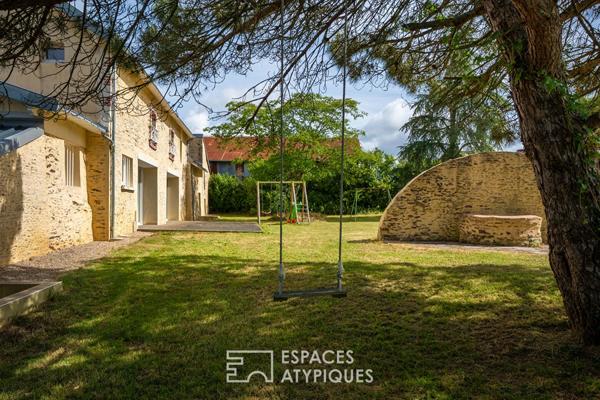 Maison familiale d’exception avec piscine chauffée et grandes dépendances à Carquefou Gravaudière