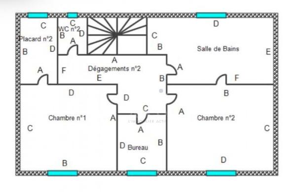 Maison de ville rénovée, surface de 152 m² sur un terrain de 193 m²-avec 5 chambres, cuisine A/E , grand salon expo sud avec cheminée,  quartier Bonabry - Fougères .