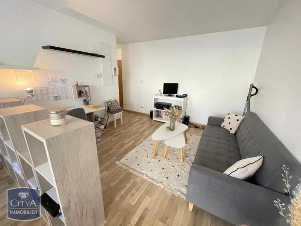 Appartement à louer 2 pièces 44.59m² Tours (37000)