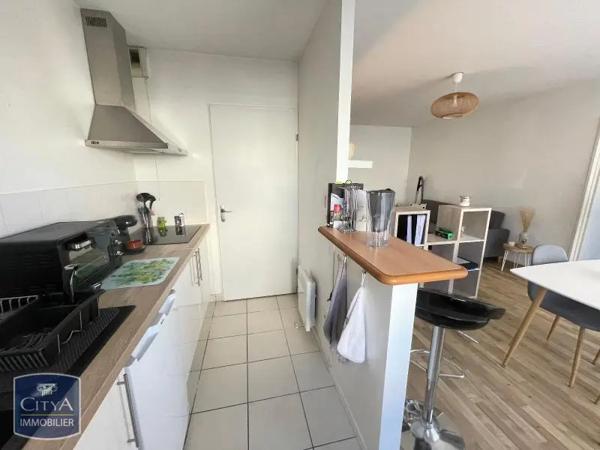 Appartement à louer 2 pièces 44.59m² Tours (37000)