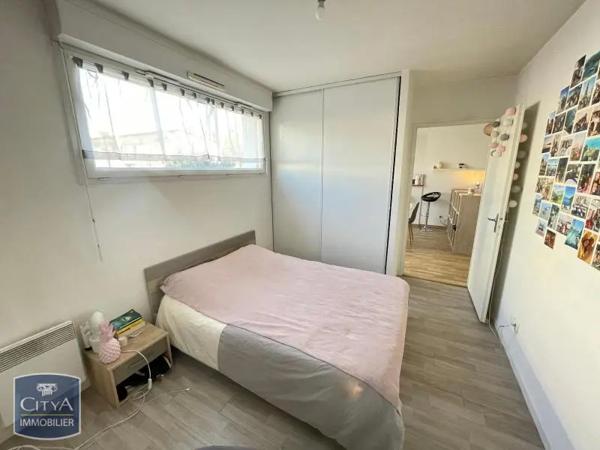 Appartement à louer 2 pièces 44.59m² Tours (37000)