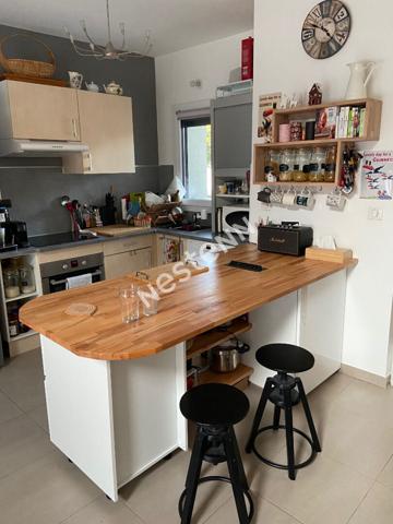 APPARTEMENT 3 PIECES AVEC UN BOX DOUBLE