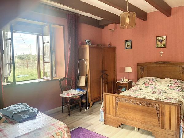 LONGERE A VENDRE CLEGUER