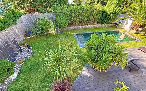 Maison à vendre    5 pièces •  Anglet