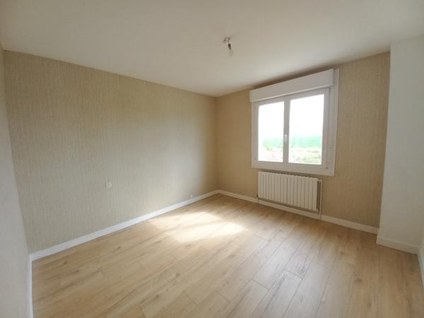 MAISON NEO-BRETONNE 5 CHAMBRES GRAND TERRAIN AVEC VERGER A VENDRE NEULLIAC 56