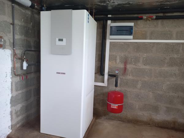 MAISON NEO-BRETONNE 5 CHAMBRES GRAND TERRAIN AVEC VERGER A VENDRE NEULLIAC 56