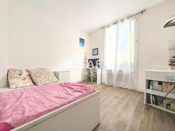MAISON 100 M², 3 CHAMBRES, 1 BUREAU, PISCINE