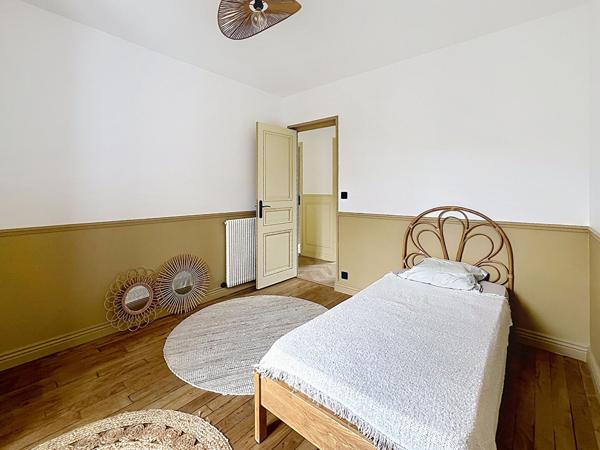 Appartement Suresnes 3 pièce(s) 68 m2
