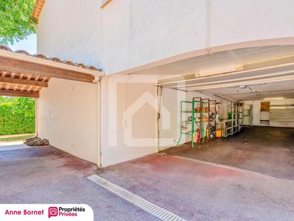 Propriété 7 pièces 301 m2 avec parc paysager et piscine - LE ROURET