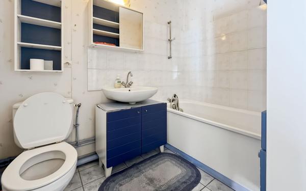 Appartement à vendre    1 pièce • 30 m2 Cergy
