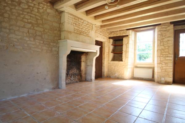 Aigre (16140) MAISON 50 M2 AVEC TERRASSE ET JARDIN