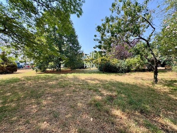 86000 POITIERS Terrain Poitiers 681 m2