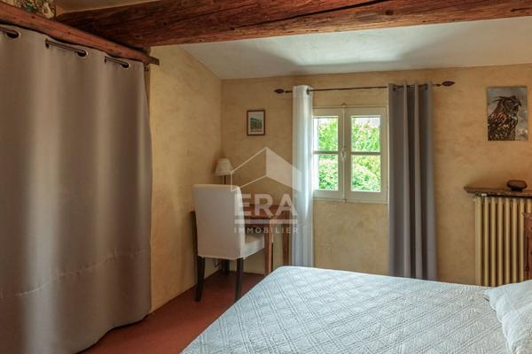 Maison à vendre à Bédoin avec piscine.124 m², terrain arboré de 1 345 m²