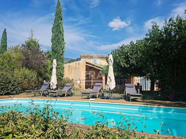 Maison à vendre à Bédoin avec piscine.124 m², terrain arboré de 1 345 m²