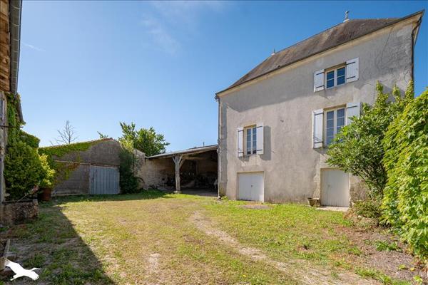 Maison à vendre |  Saint-Jean-d'Angély |  5 pièces | 111 m²