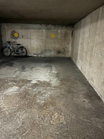 Parking / box Paris 20 m2