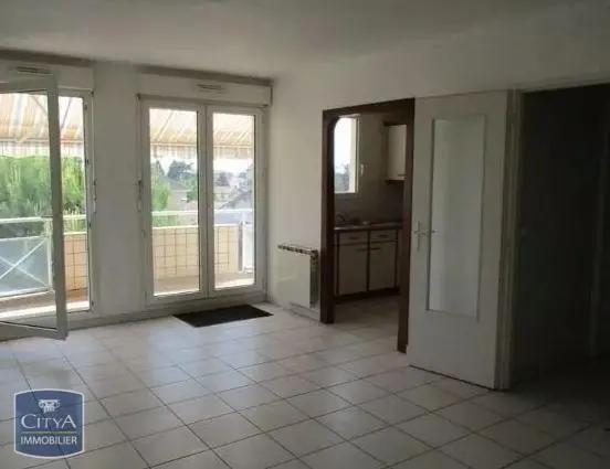Appartement à louer 3 pièces 59m² Saint-Marcellin (38160)