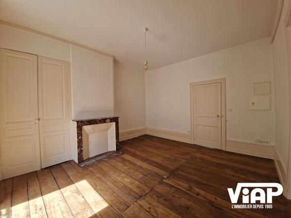 LIMOGES APPARTEMENT T3 EN CENTRE-VILLE , Limoges