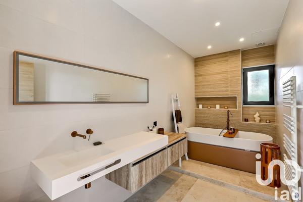 Maison à vendre 5 pièces 190 m² Garrigues-Sainte-Eulalie