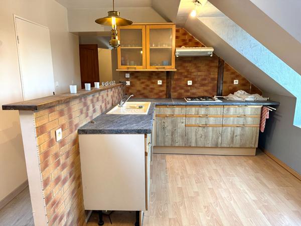 Grand Local Commercial + Appartement