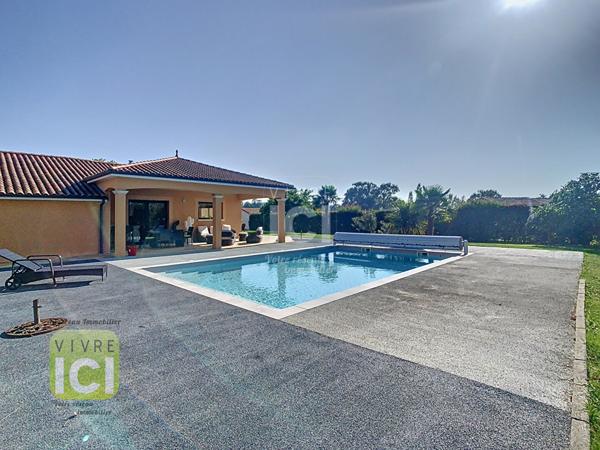 Maison de plain-pied 163.85 m2